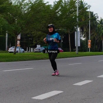 Runner Photo 7142947