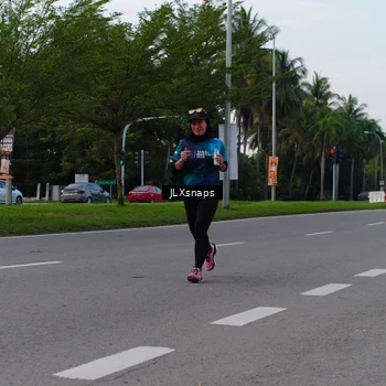 Runner Photo 7142973