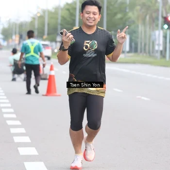 Runner Photo 7143026