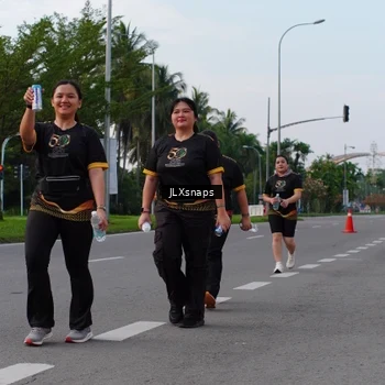Runner Photo 7143053