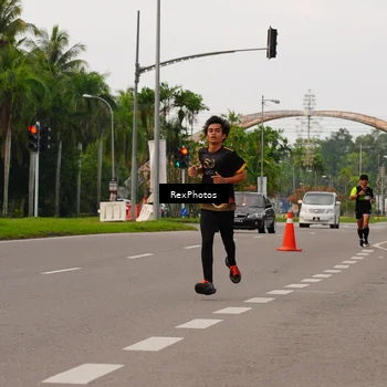 Runner Photo 7143061