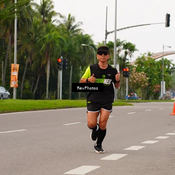 Runner Photo 7143065