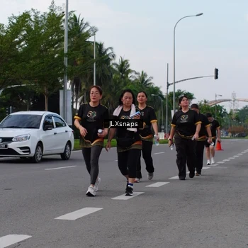 Runner Photo 7143080