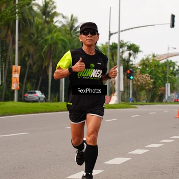 Runner Photo 7143085