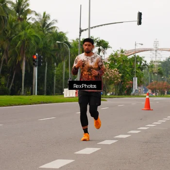 Runner Photo 7143089