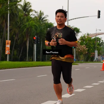 Runner Photo 7143100