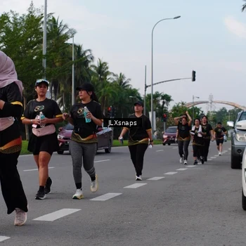 Runner Photo 7143131