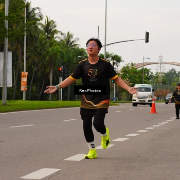 Runner Photo 7143141
