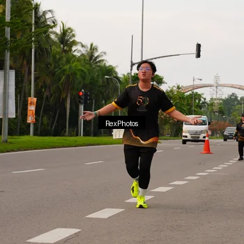Runner Photo 7143143