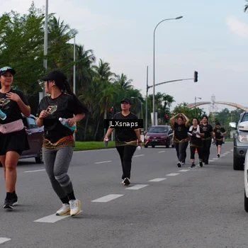 Runner Photo 7143172