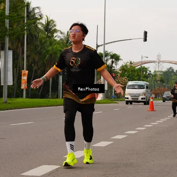 Runner Photo 7143176