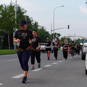 Runner Photo 7143249