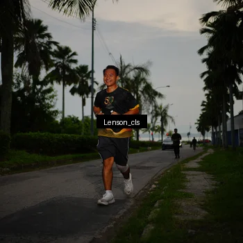 Runner Photo 7143302