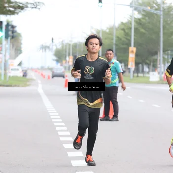 Runner Photo 7143324