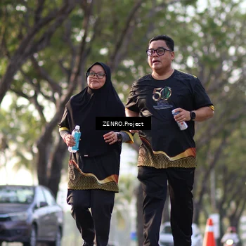 Runner Photo 7143372