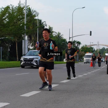 Runner Photo 7143387