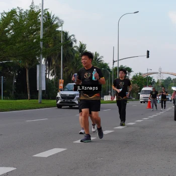 Runner Photo 7143395