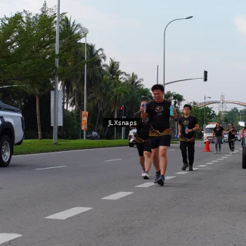 Runner Photo 7143397