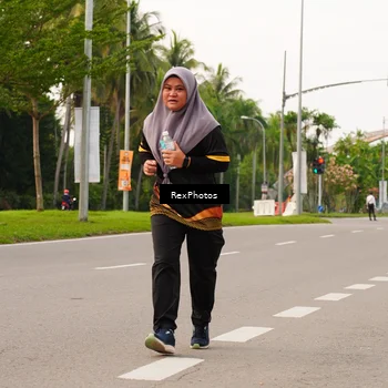 Runner Photo 7143412