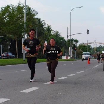 Runner Photo 7143419