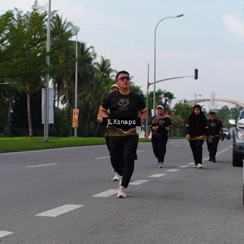 Runner Photo 7143501