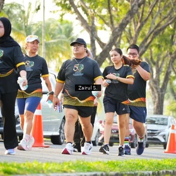 Runner Photo 7143519