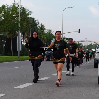 Runner Photo 7143599