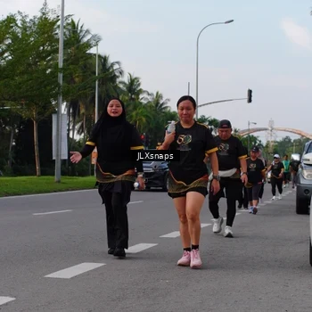 Runner Photo 7143602