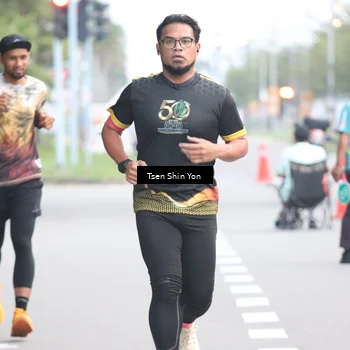 Runner Photo 7143647