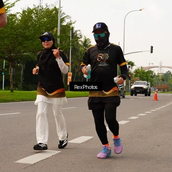 Runner Photo 7143683
