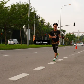 Runner Photo 7143684