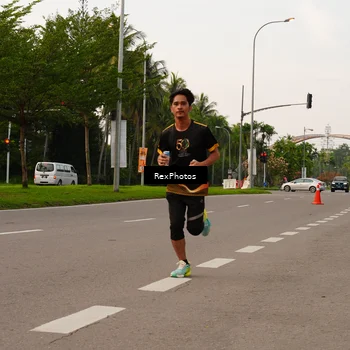 Runner Photo 7143715