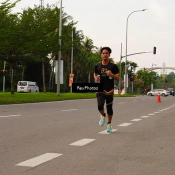 Runner Photo 7143718