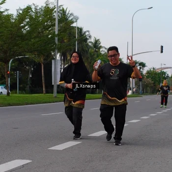 Runner Photo 7143733