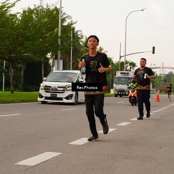 Runner Photo 7143739