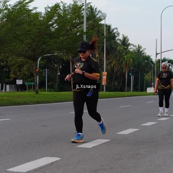 Runner Photo 7143767