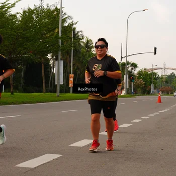 Runner Photo 7143792