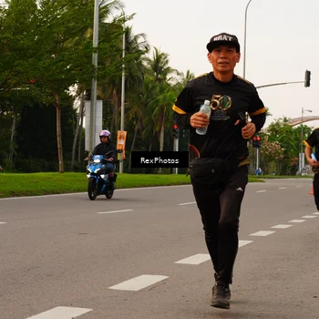 Runner Photo 7144073