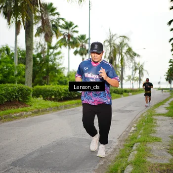 Runner Photo 7144108