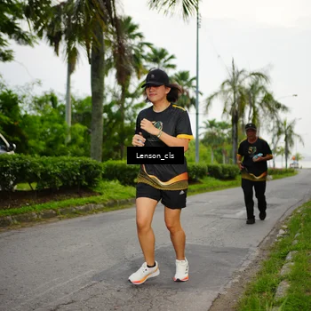 Runner Photo 7144253
