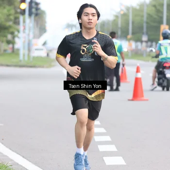 Runner Photo 7144339
