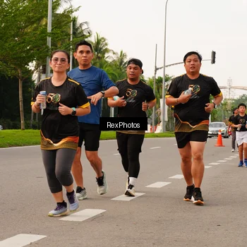Runner Photo 7144381