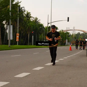 Runner Photo 7144498
