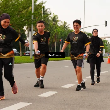 Runner Photo 7144540
