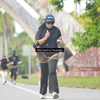 Runner Photo 7144550