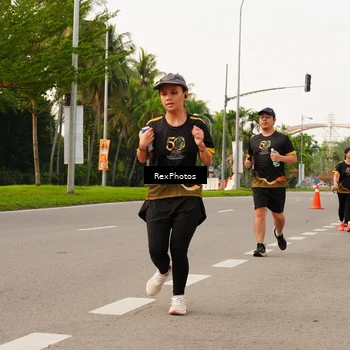 Runner Photo 7144773