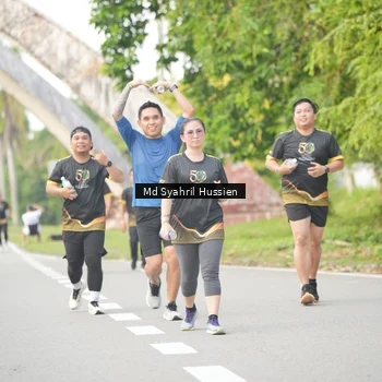 Runner Photo 7144998