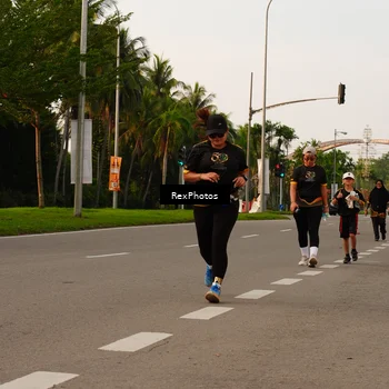 Runner Photo 7145035