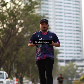 Runner Photo 7145100