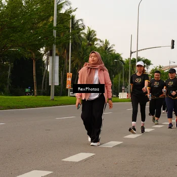 Runner Photo 7145410